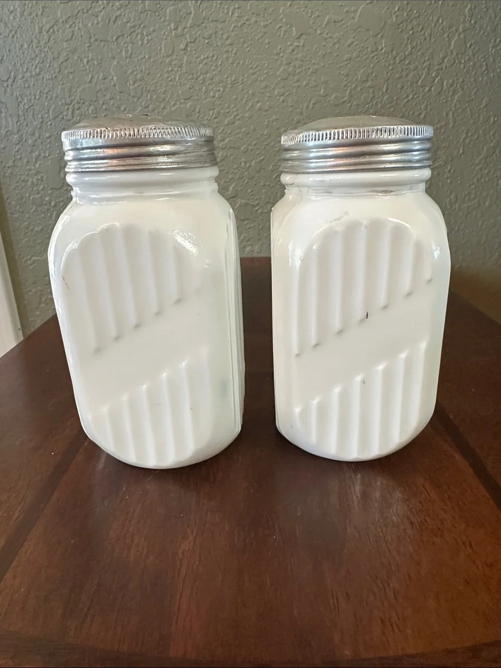 Vintage 1930s Anchor Hocking Vitrock White Milk Glass Range Shakers - Set of 2